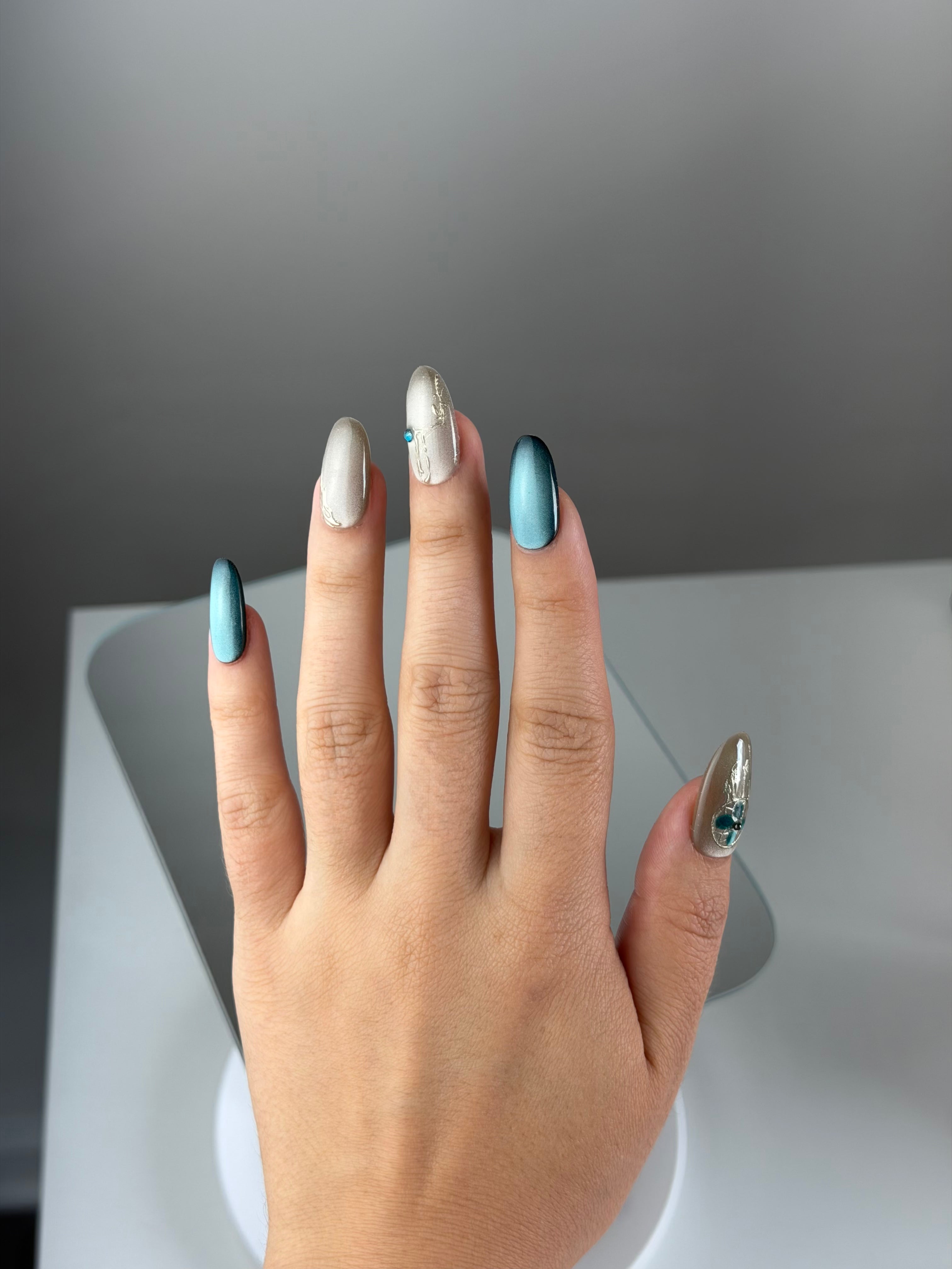 TEAL GLOW