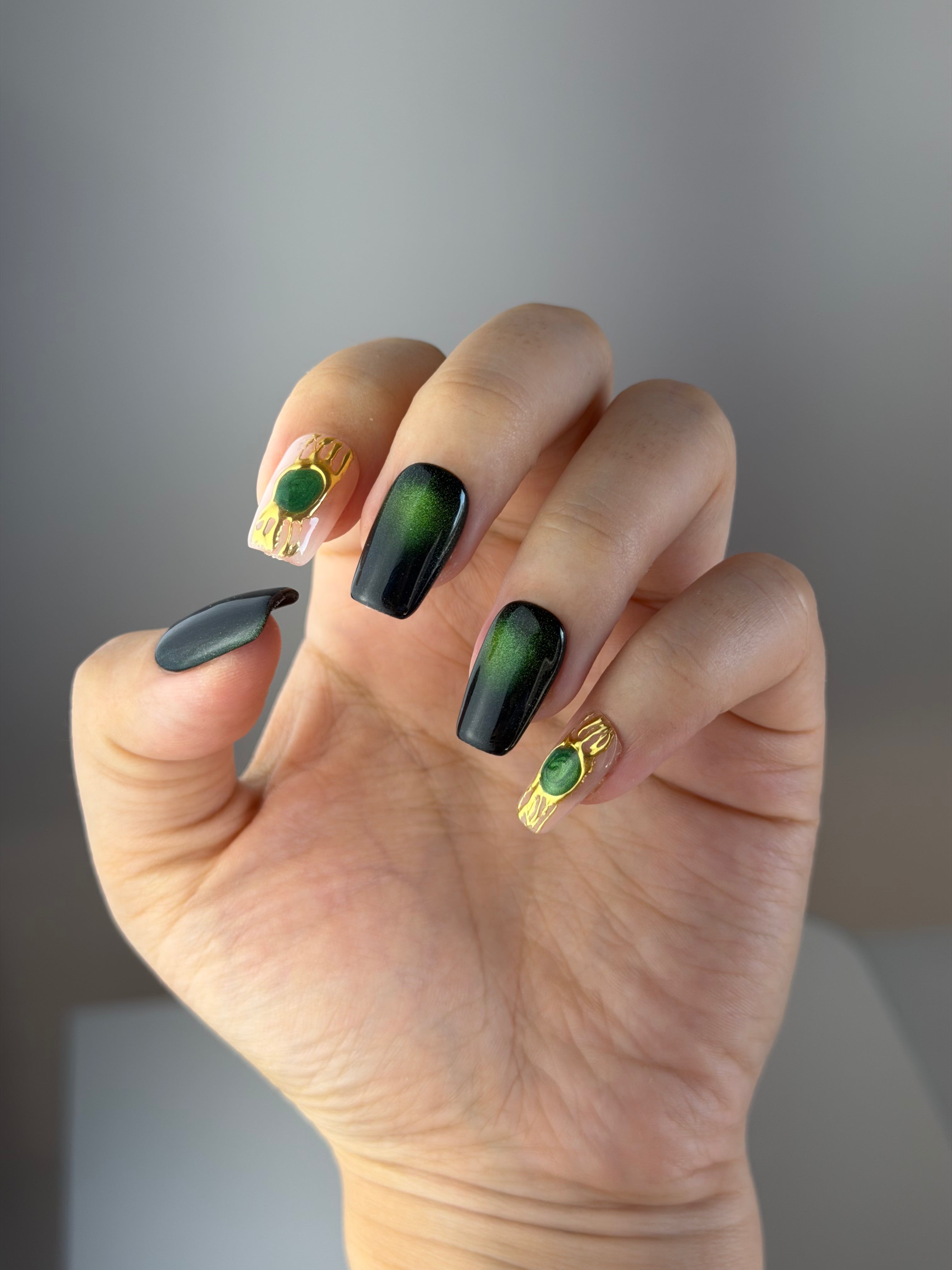 ROYAL EMERALD