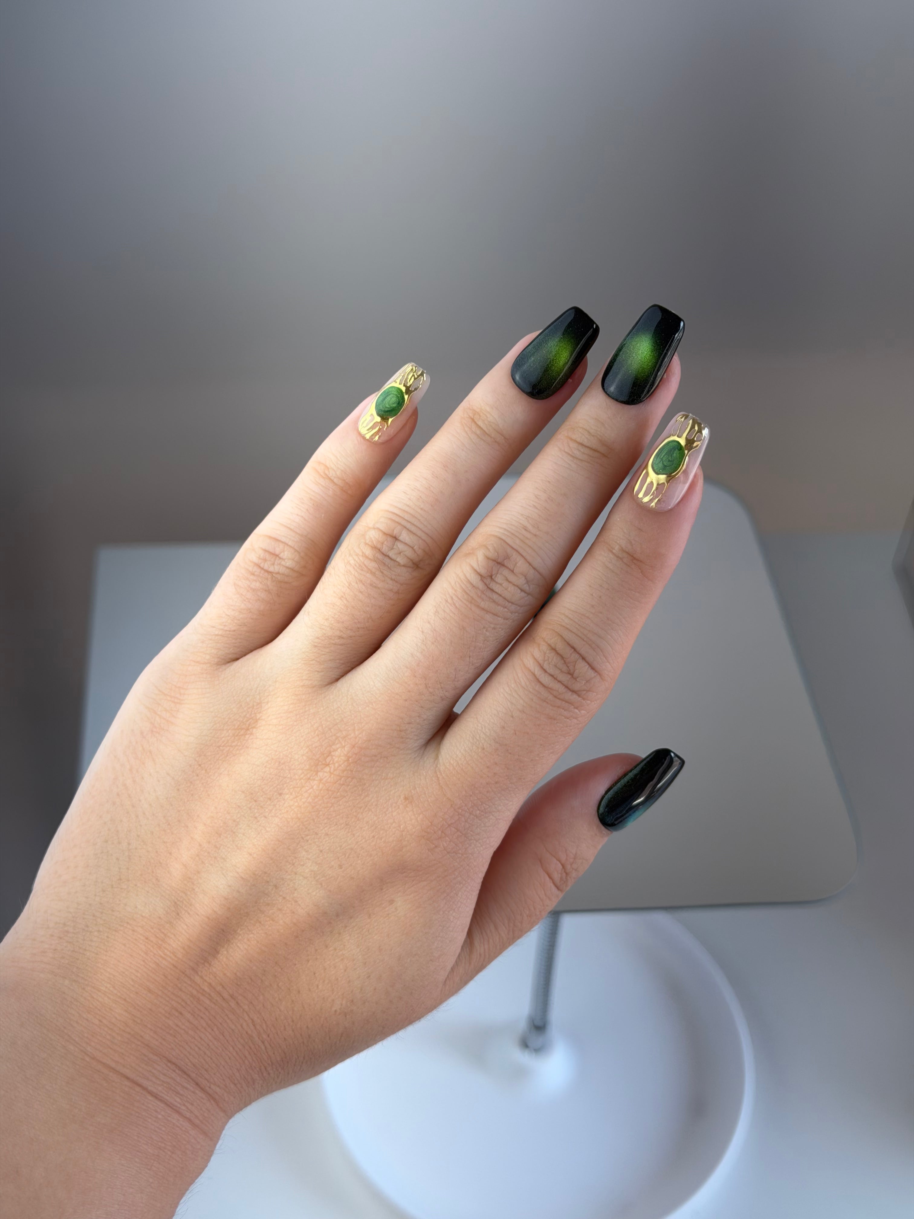 ROYAL EMERALD